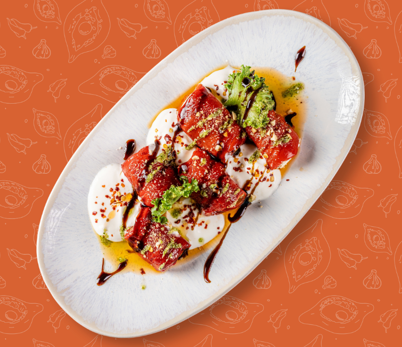 Рулетики з печеного перцю в лабне